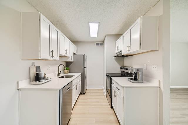 1-bedroom apartment at Aurora Meadows Apartments in Aurora, CO